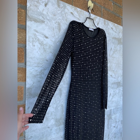 Gianni Bini
Tilly Rhinestone Mesh Crew Neck Long Sleeve Sheath Dress S/M - Picture 5 of 11